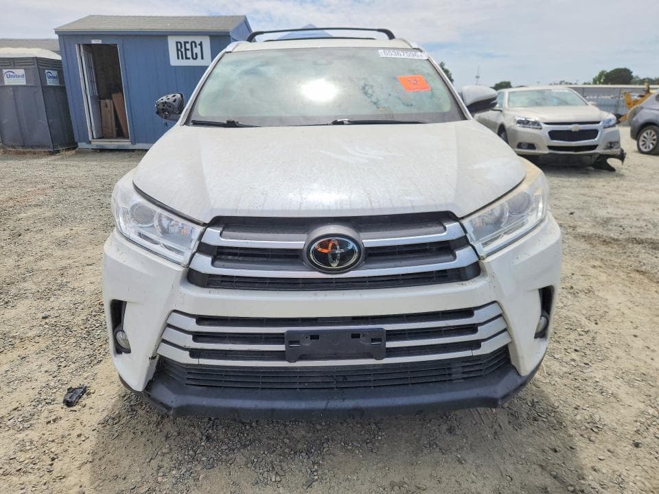 2019 TOYOTA HIGHLANDER XLE 5