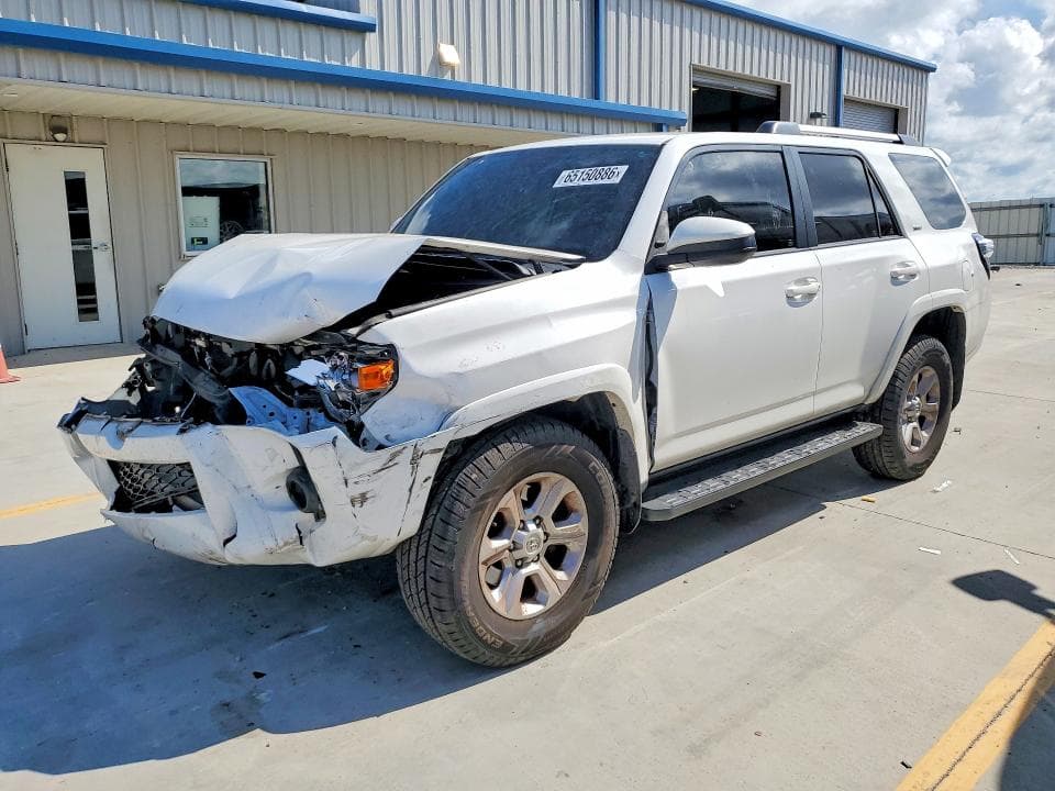 2019 TOYOTA 4RUNNER SR5 - 1