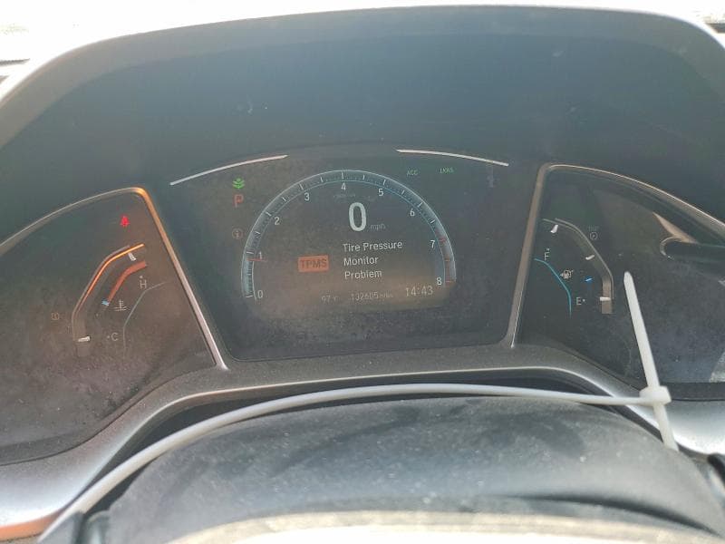 2017 HONDA CIVIC EX 9