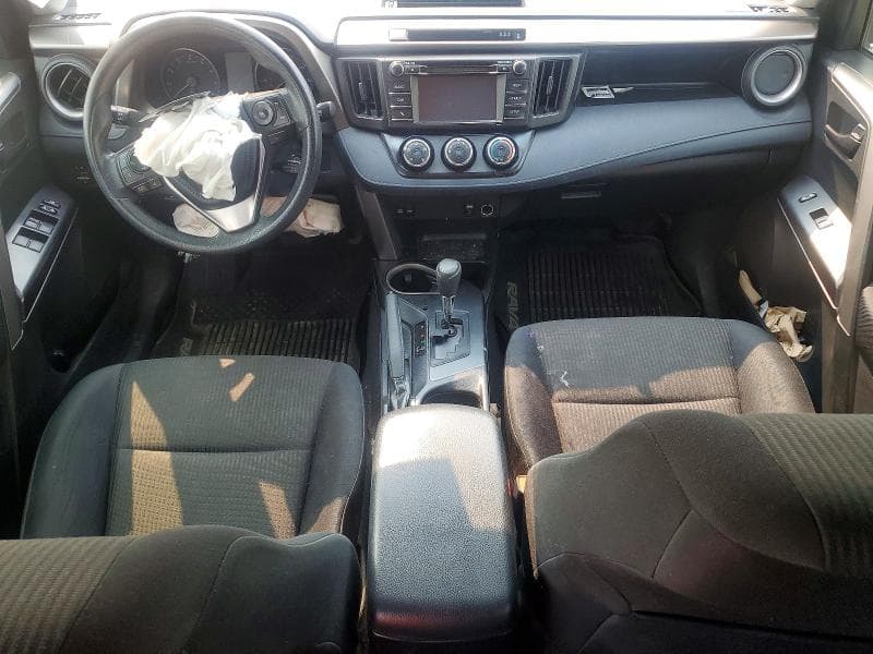 2017 TOYOTA RAV4 LE 8