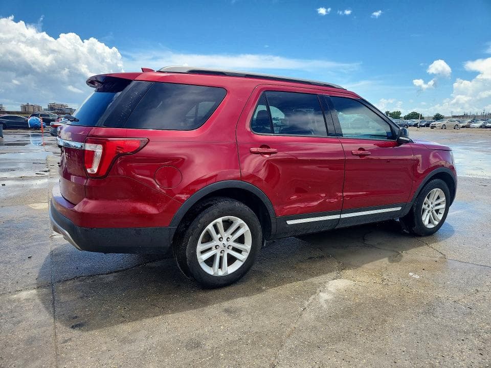 2017 FORD EXPLORER XLT 3
