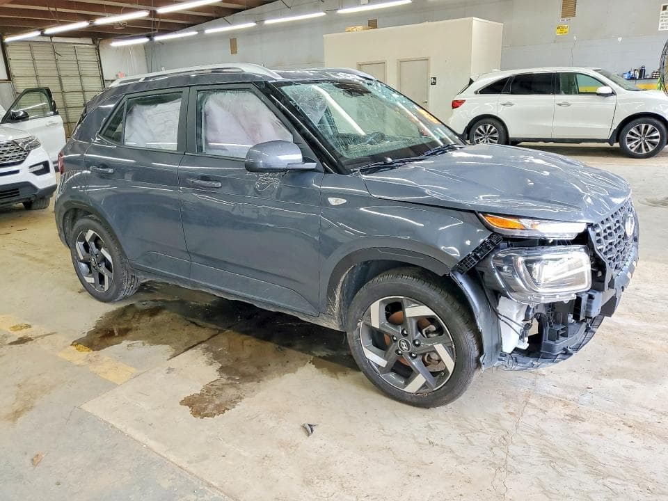 2025 HYUNDAI VENUE SEL 4