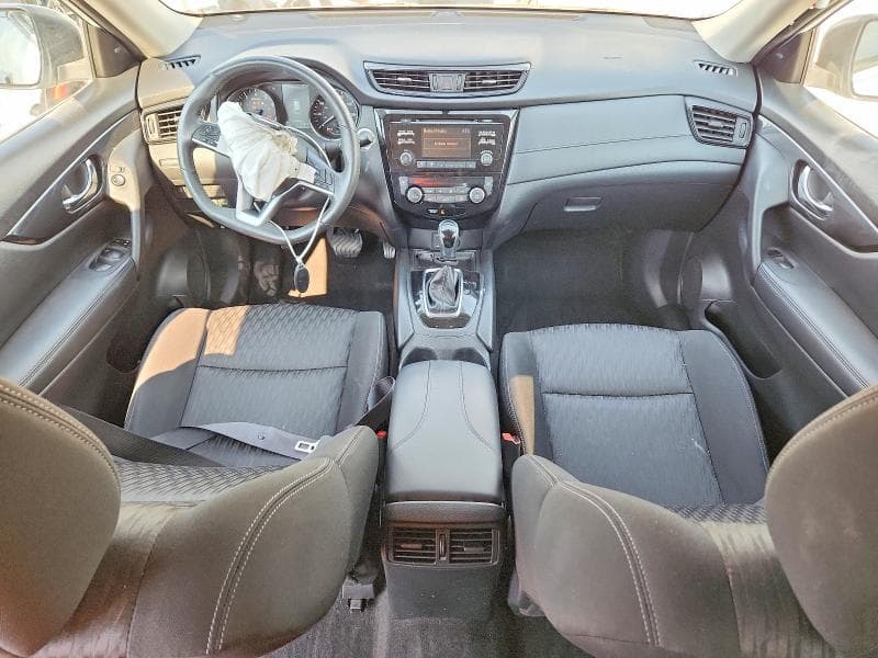 2017 NISSAN ROGUE SV 8