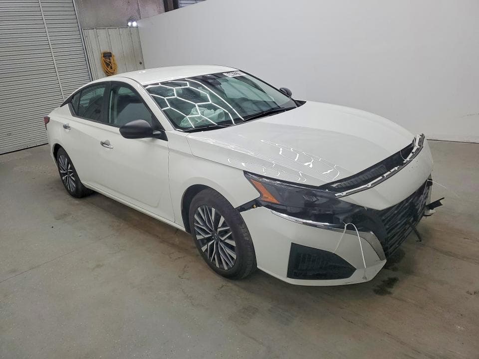 2025 NISSAN ALTIMA SV 4