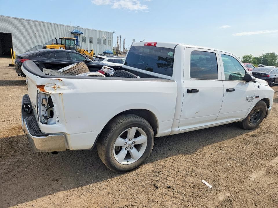 2023 RAM 1500 CLASSIC SLT 3