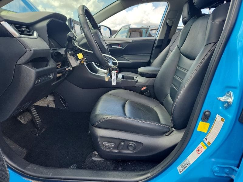 2019 TOYOTA RAV4 XLE PREMIUM 7