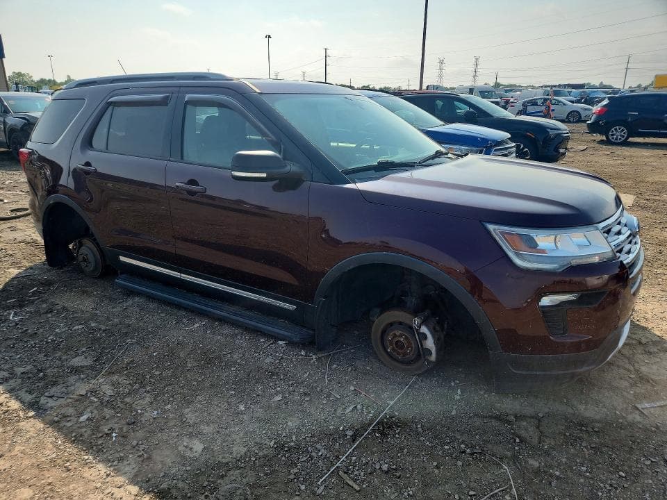 2019 FORD EXPLORER XLT 4