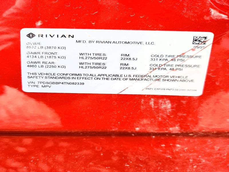 2026 RIVIAN R1S PREMIUM 12