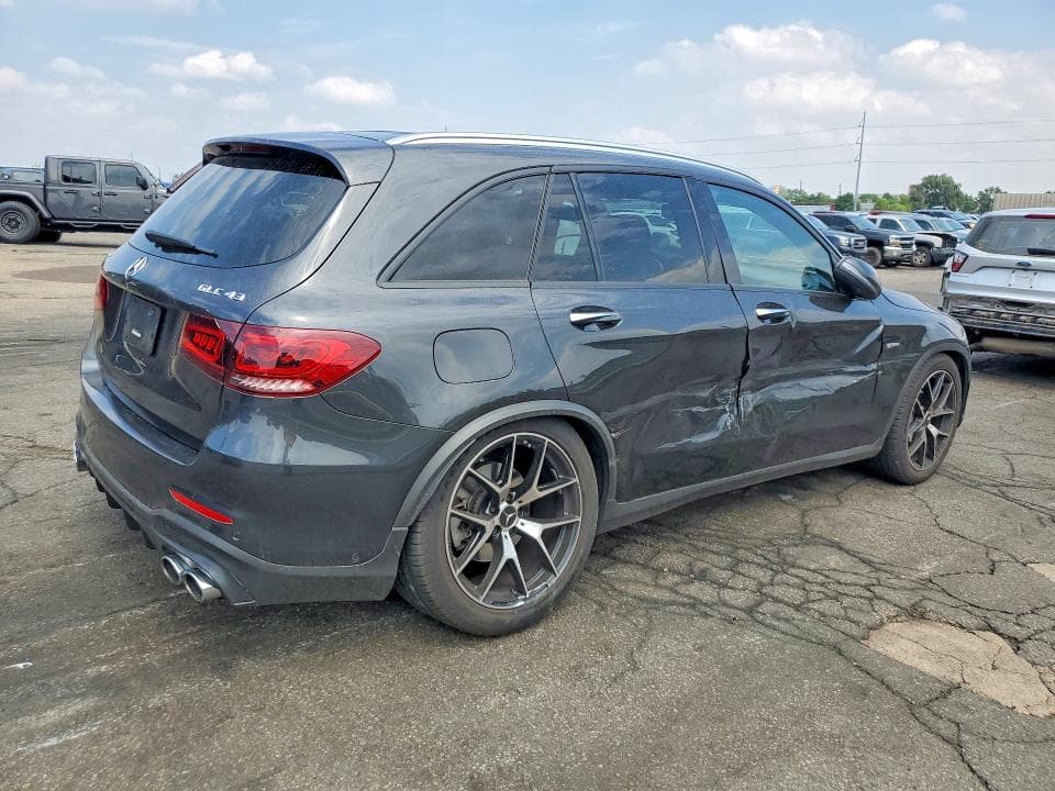 2022 MERCEDES-BENZ GLC 43 4MATIC AMG 3