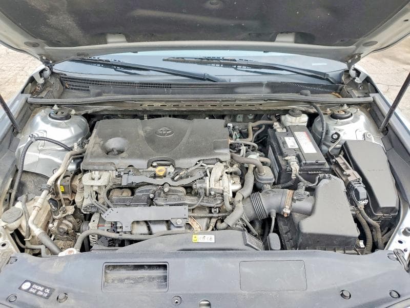 2020 TOYOTA CAMRY SE 11
