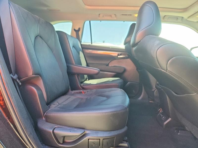 2020 TOYOTA HIGHLANDER PLATINUM 11