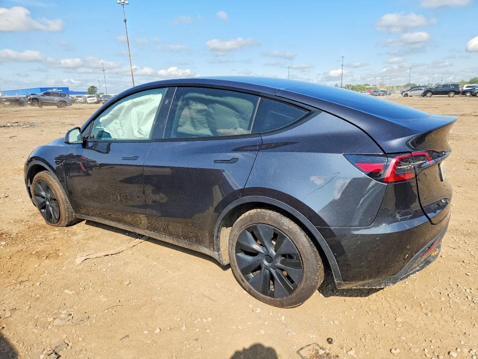 2025 TESLA MODEL Y 2