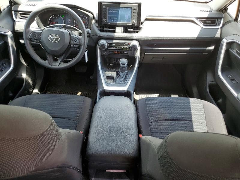 2020 TOYOTA RAV4 LE 8