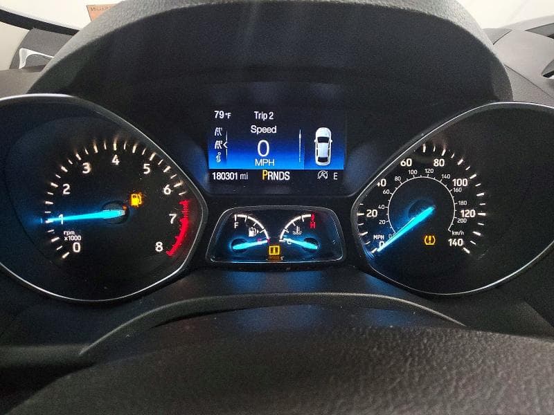 2017 FORD ESCAPE SE 9