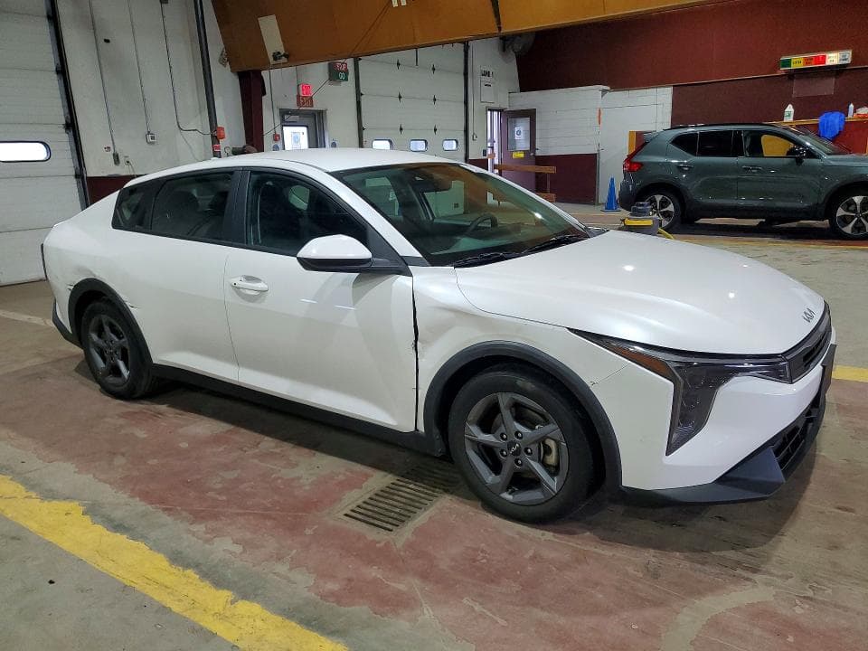 2025 KIA K4 LXS 4