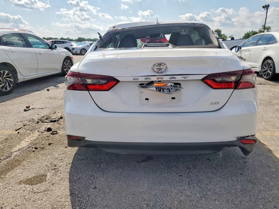 2022 TOYOTA CAMRY LE 6