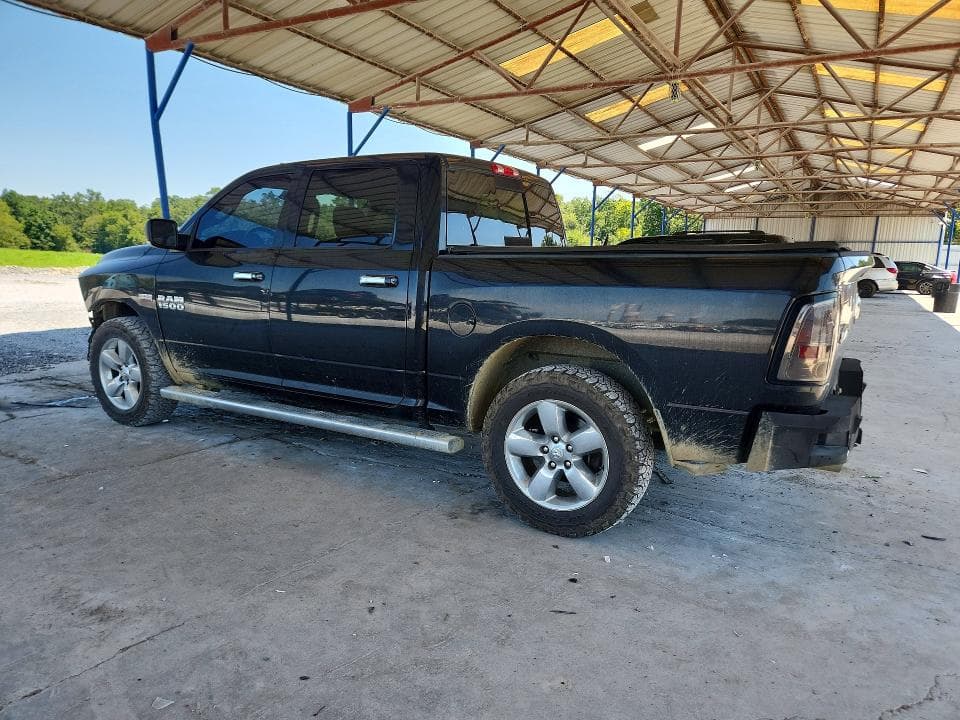 2017 RAM 1500 SLT 2