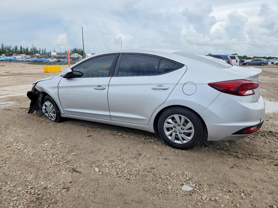 2019 HYUNDAI ELANTRA SE 2