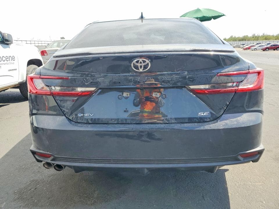 2026 TOYOTA CAMRY SE 6