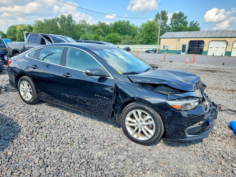 2017 CHEVROLET MALIBU LT 4