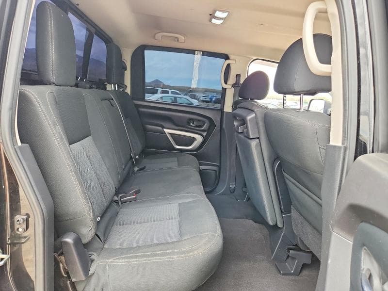 2017 NISSAN TITAN XD SV 10