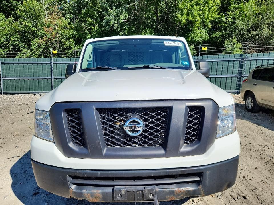 2017 NISSAN NV 2500 HD S 5