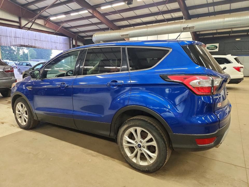2017 FORD ESCAPE SE 2