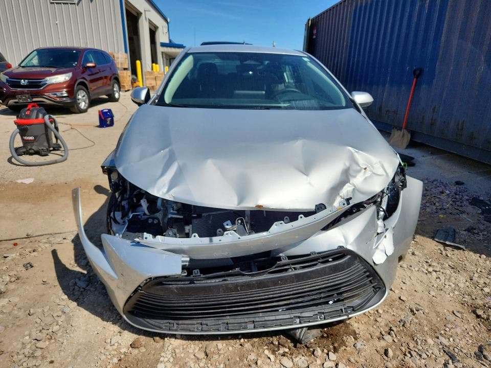 2025 TOYOTA COROLLA LE 5