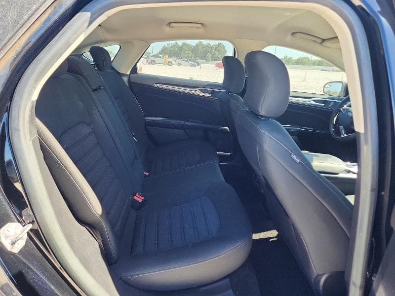 2018 FORD FUSION SE 10