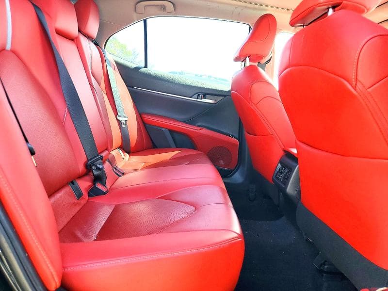 2019 TOYOTA CAMRY XSE 10