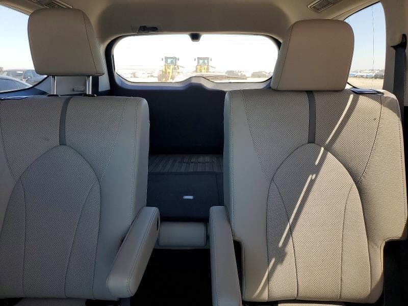 2024 TOYOTA GRAND HIGHLANDER PLATINUM 10