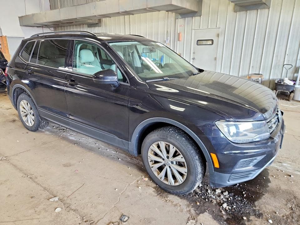 2018 VOLKSWAGEN TIGUAN S 4