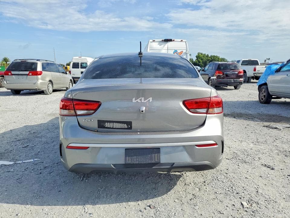 2022 KIA RIO S 6