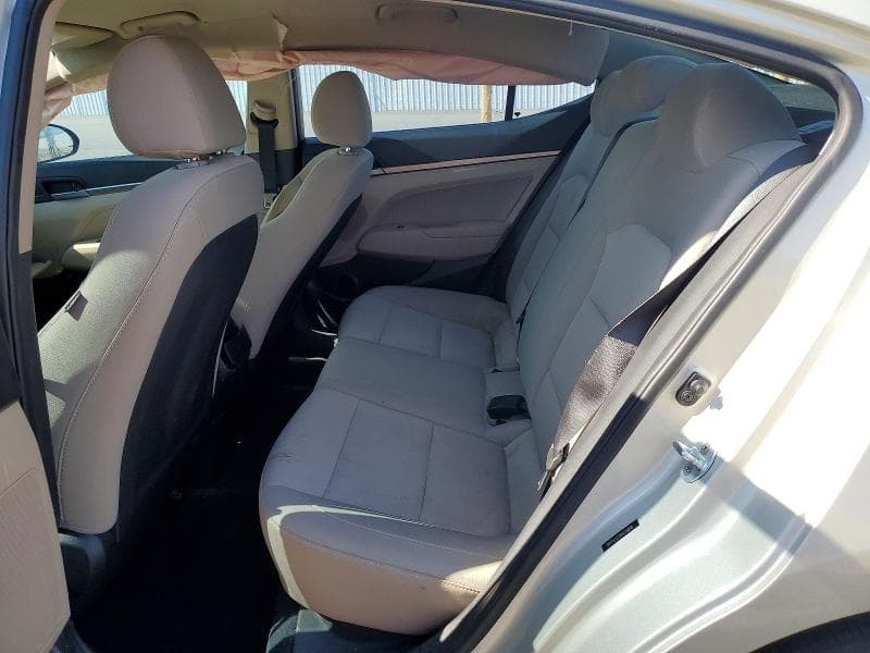 2017 HYUNDAI ELANTRA SE 10