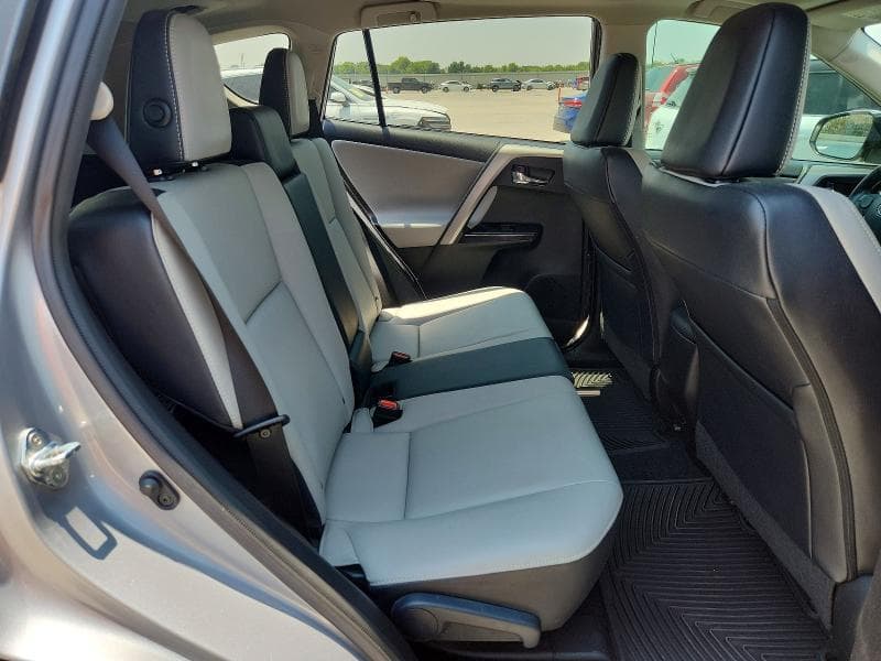 2017 TOYOTA RAV4 LIMITED 10