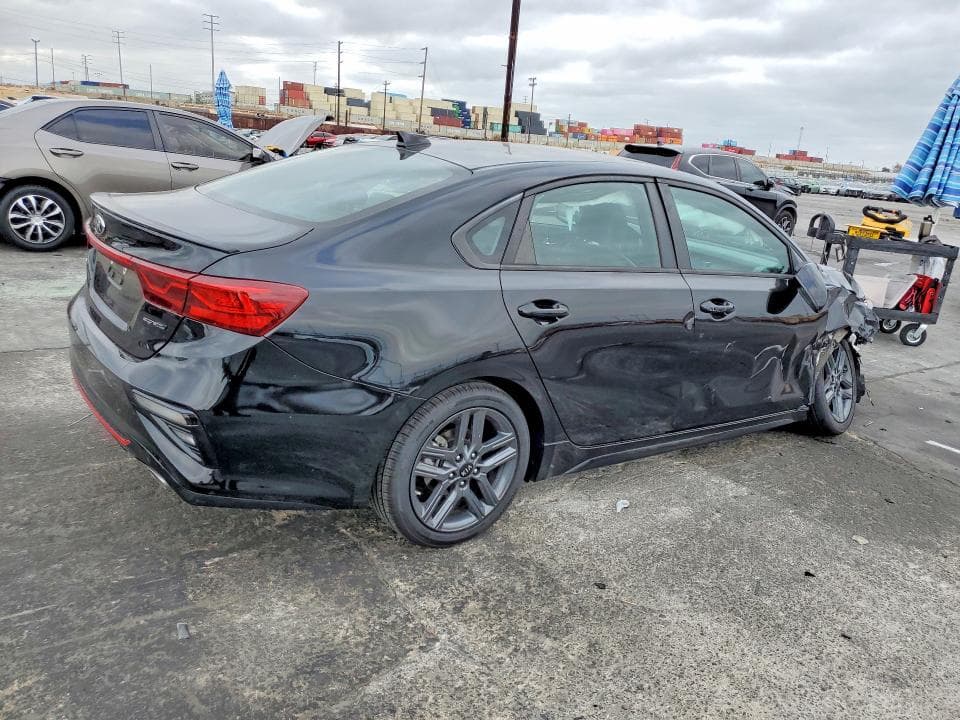 2021 KIA FORTE GT LINE 3