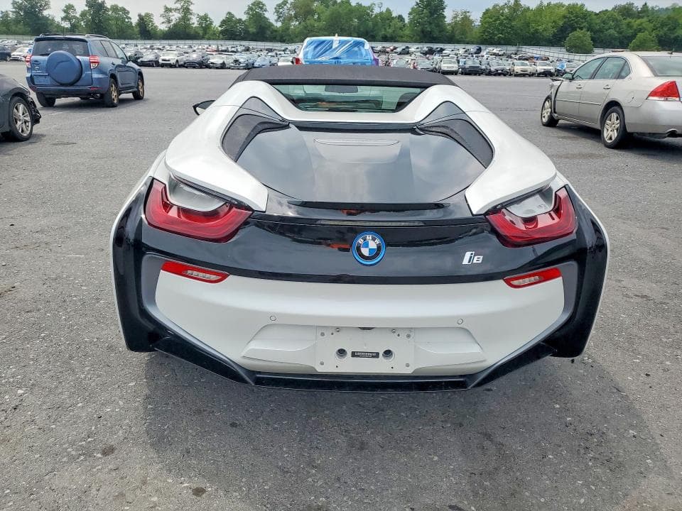2019 BMW I8 6