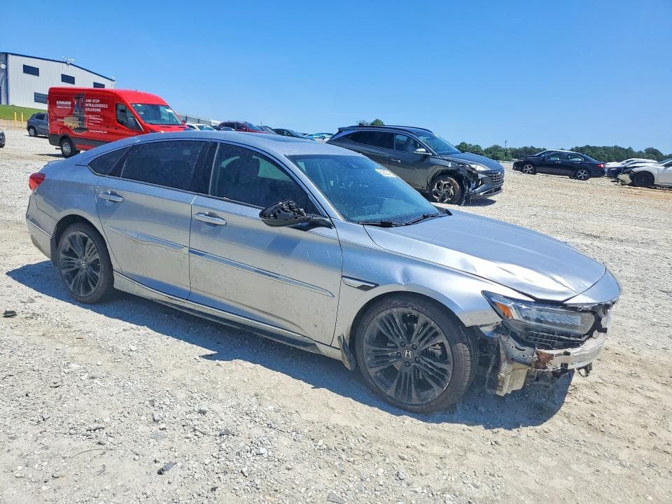 2018 HONDA ACCORD TOURING 4