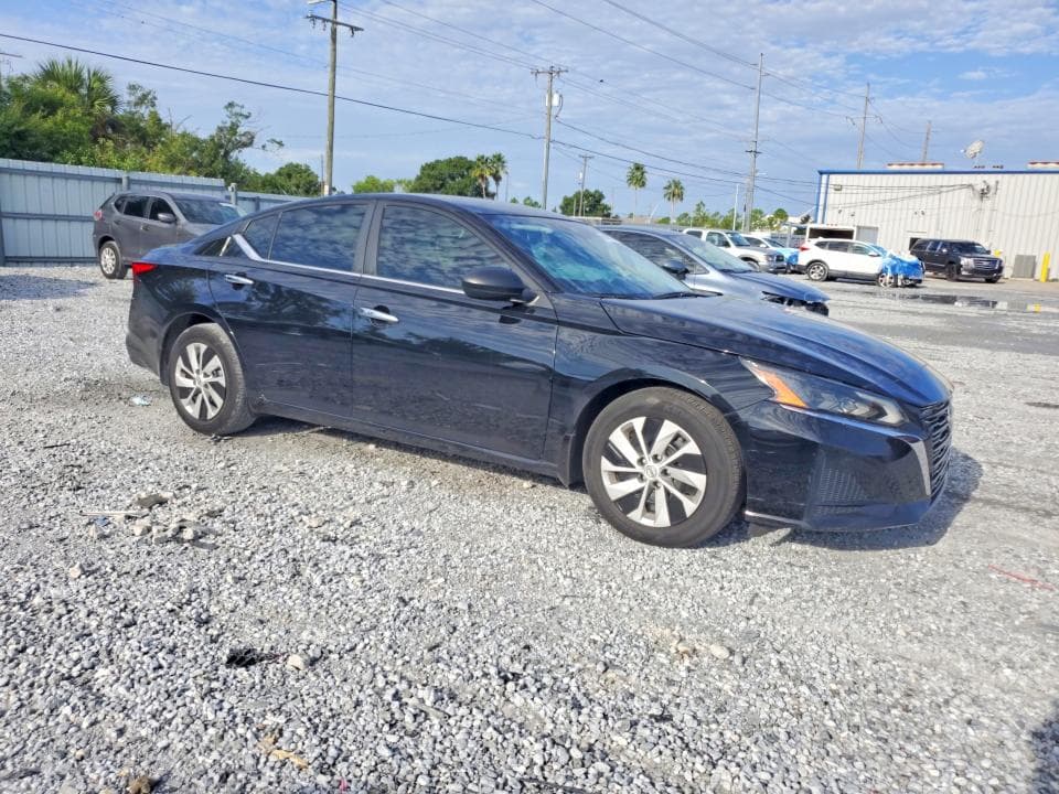 2024 NISSAN ALTIMA S 4