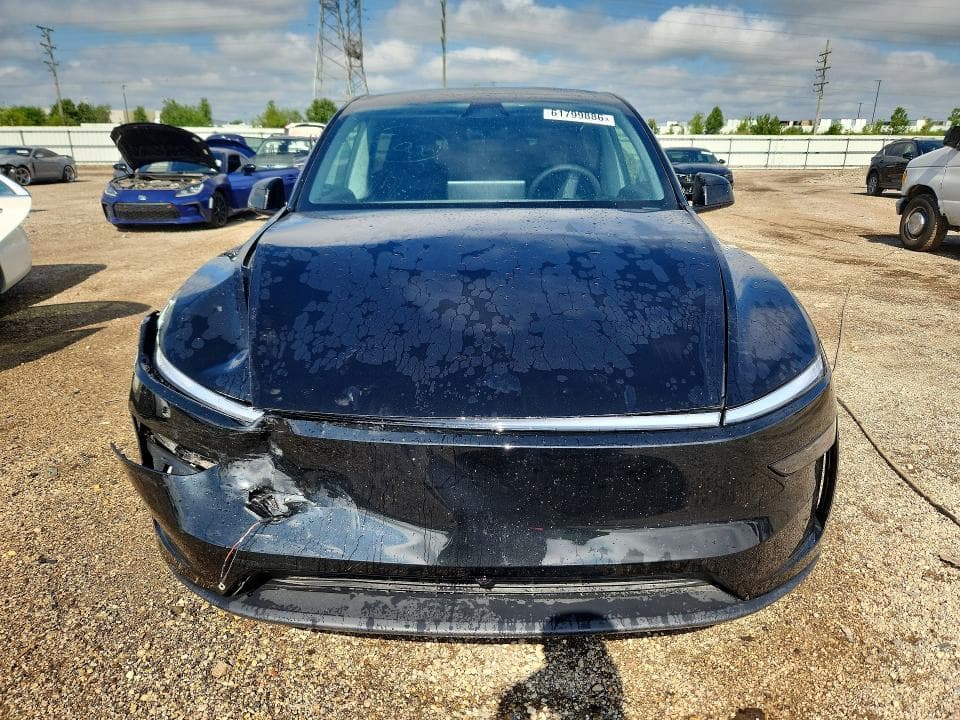 2026 TESLA MODEL Y 5