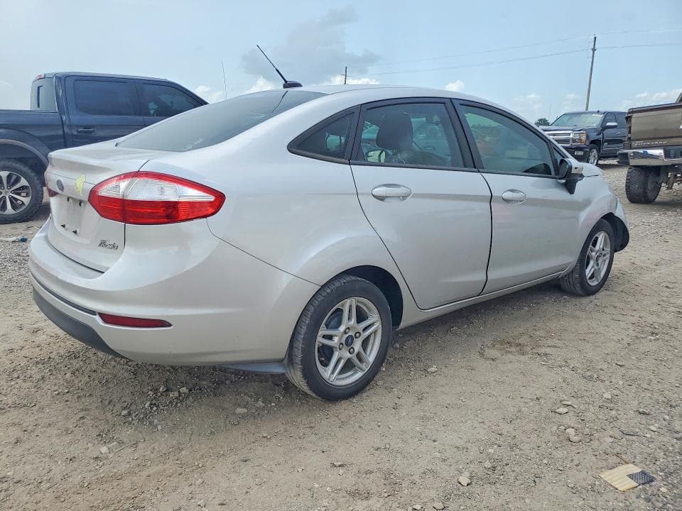 2017 FORD FIESTA SE 3