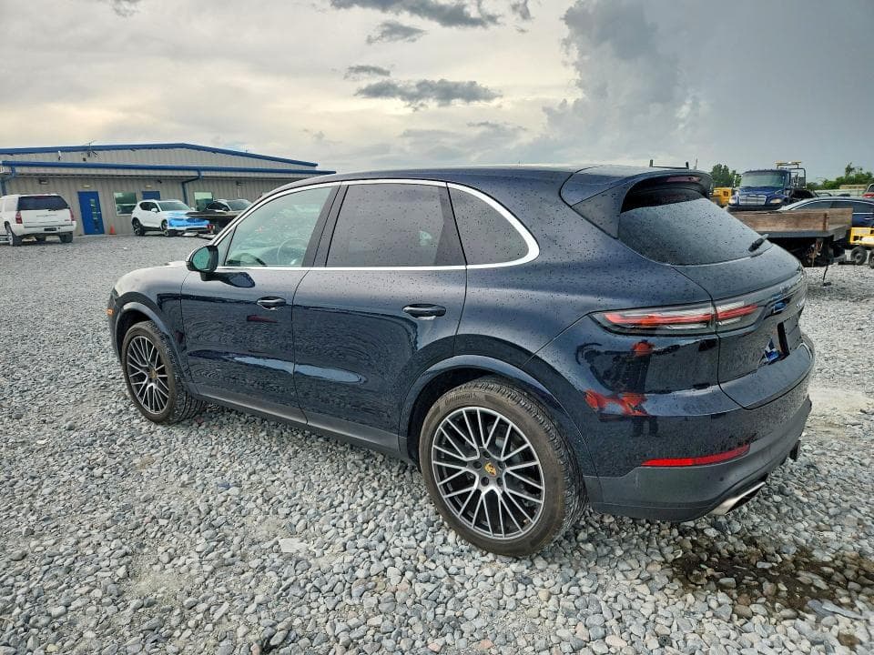 2023 PORSCHE CAYENNE BASE 2