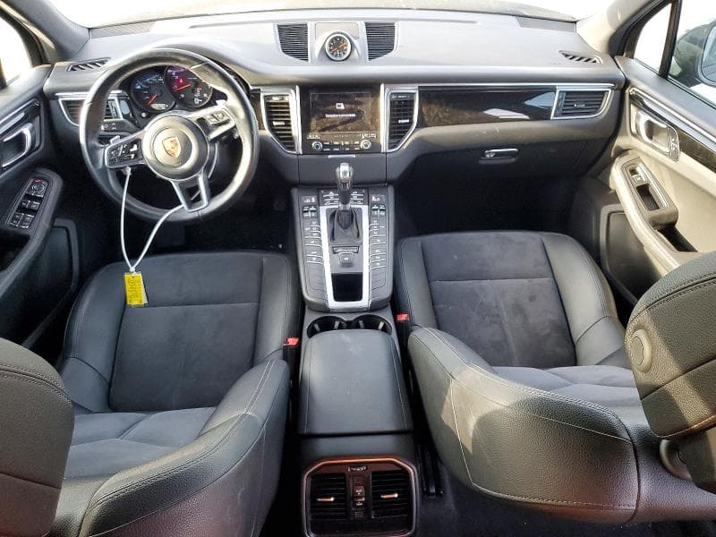 2018 PORSCHE MACAN 8