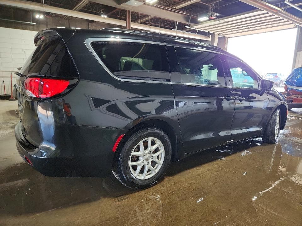 2020 CHRYSLER VOYAGER LXI 3
