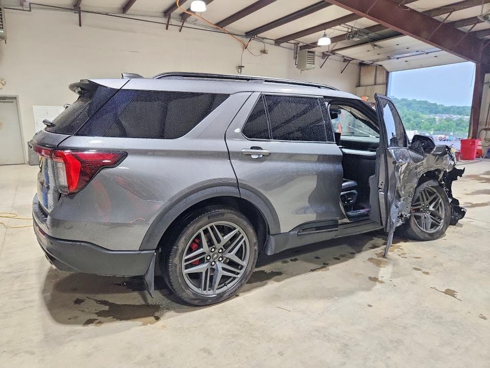 2025 FORD EXPLORER ST 3