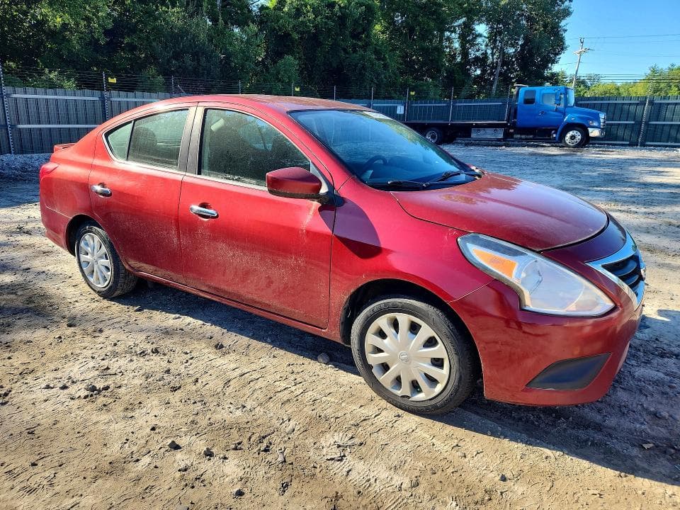 2018 NISSAN VERSA SV 4