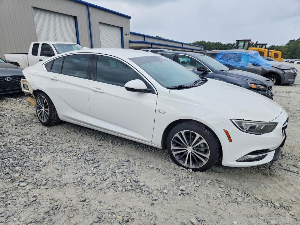 2018 BUICK REGAL ESSENCE 4