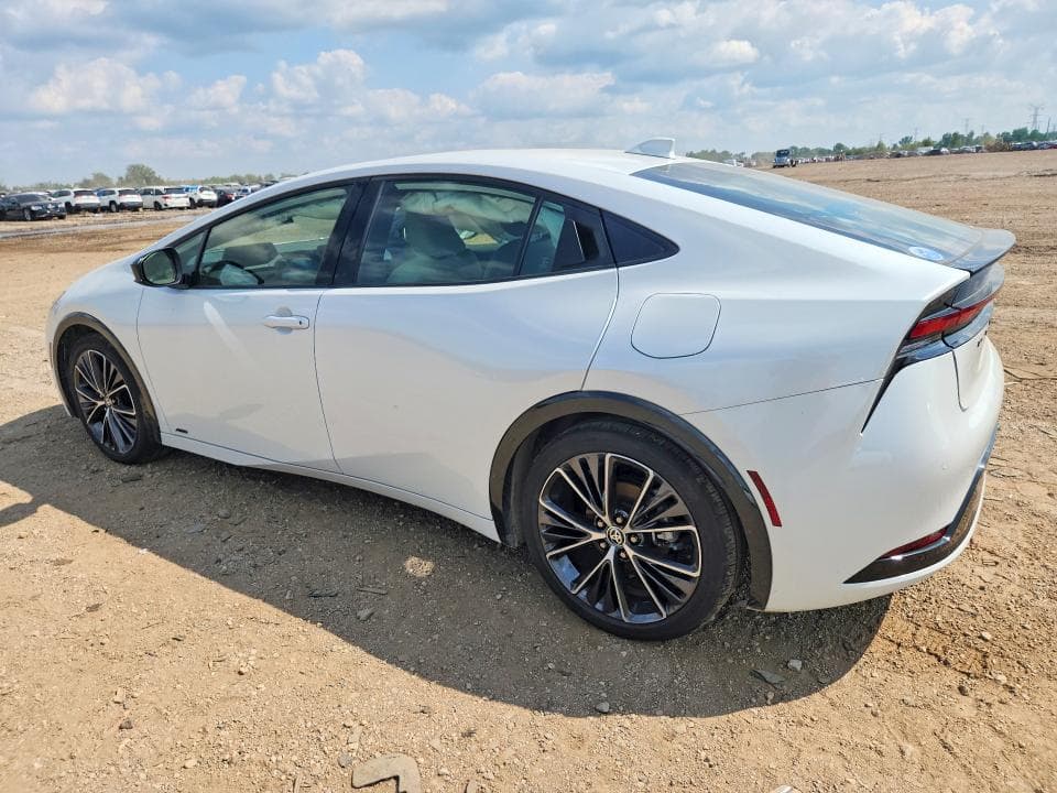 2024 TOYOTA PRIUS XLE 2