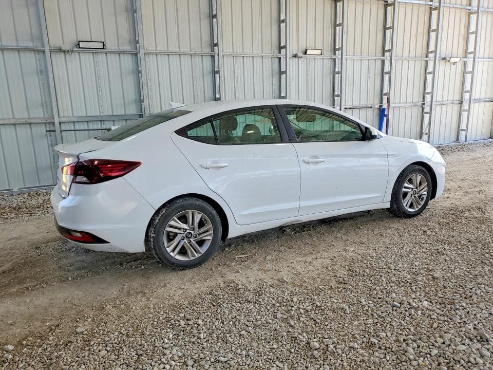 2019 HYUNDAI ELANTRA SEL 3