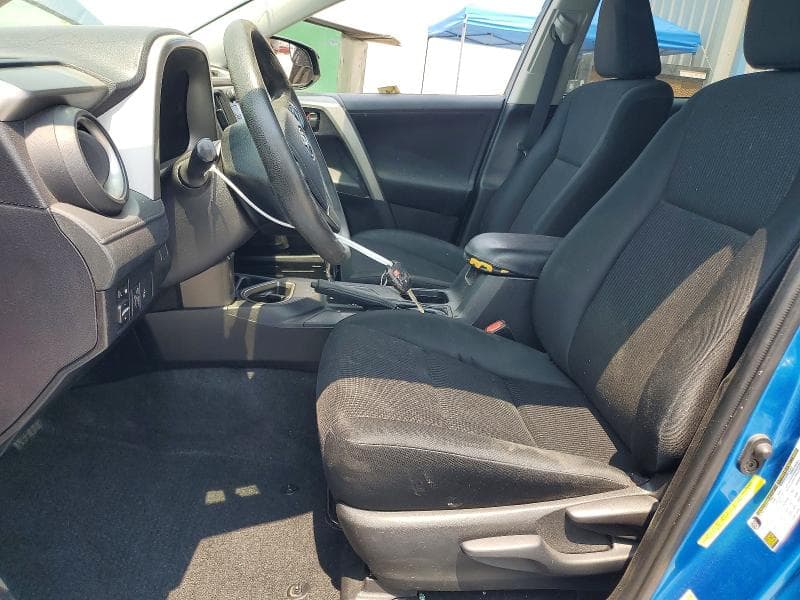 2017 TOYOTA RAV4 LE 7